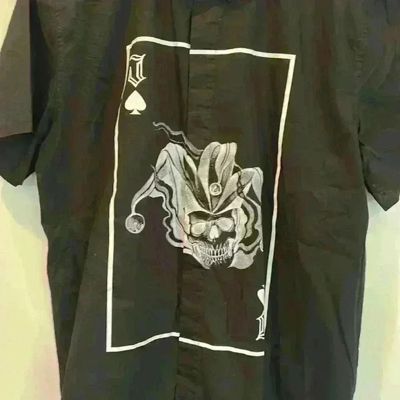 DC Comics Suicide Squad The Joker Card Button Down - Picture 3 of 8